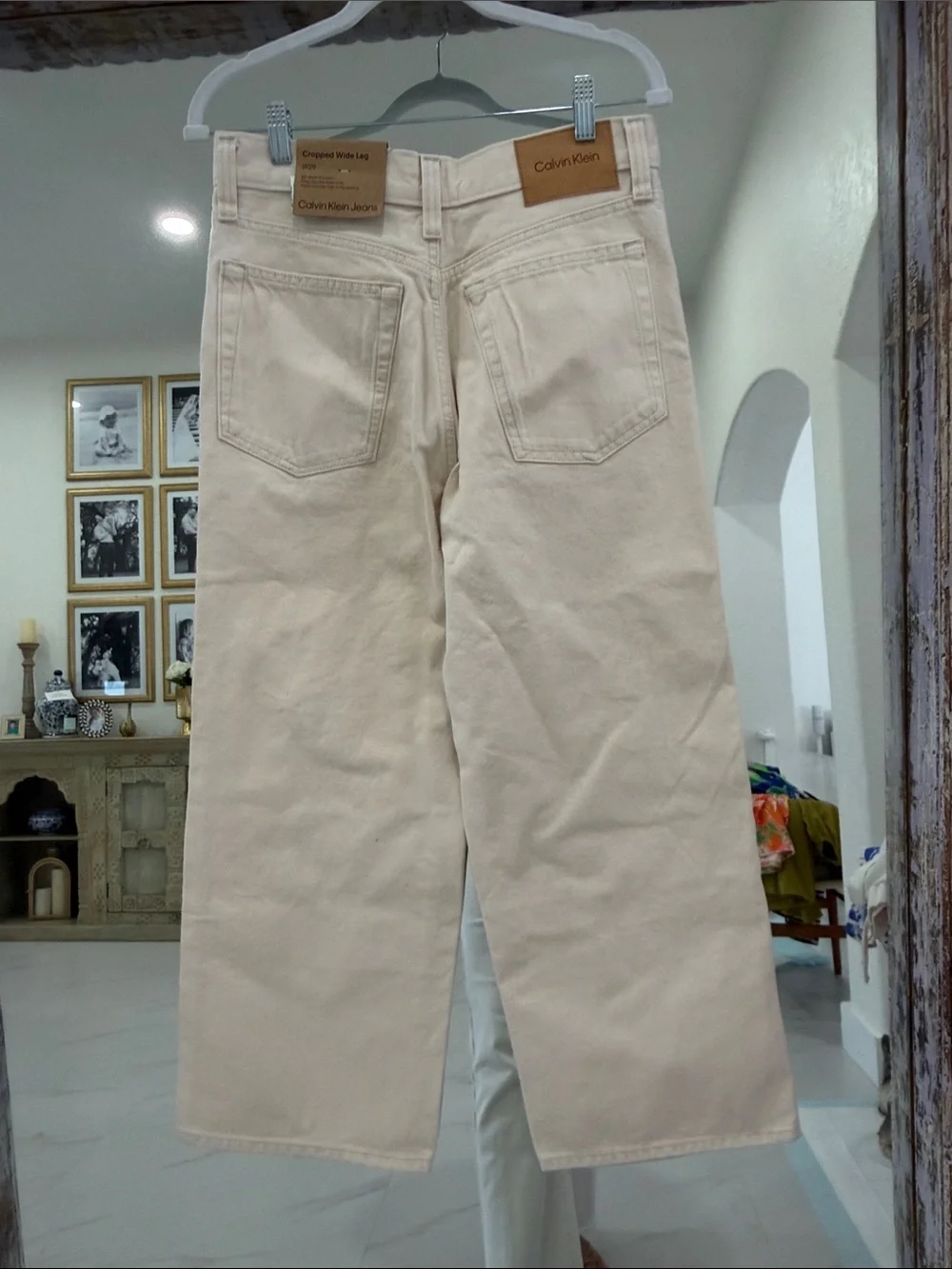 Calvin Klein Men’s Cream Relaxed Straight Jeans